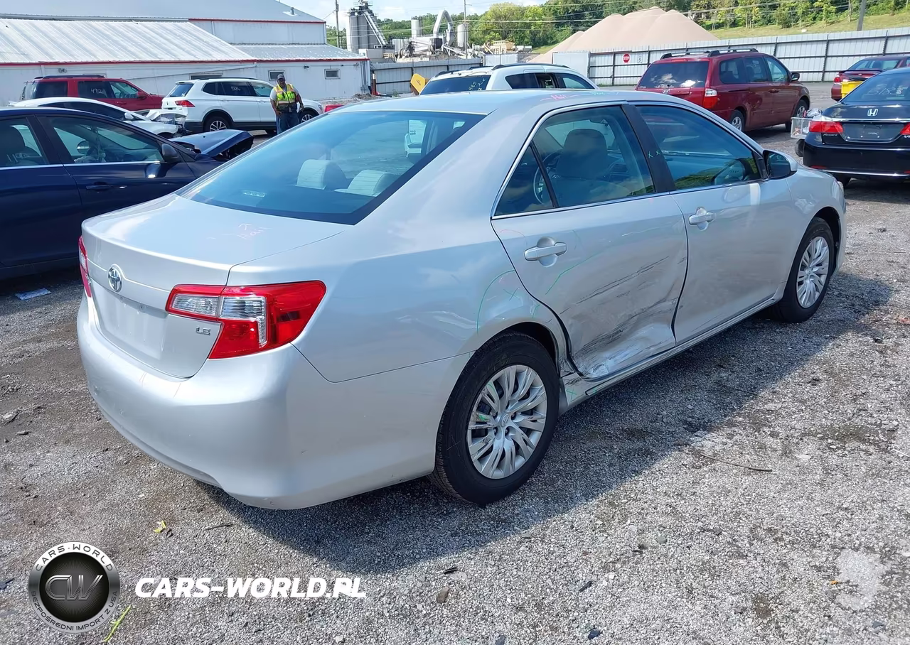 2014 Toyota Camry Le VIN:4T4BF1FK6ER398998 - 4