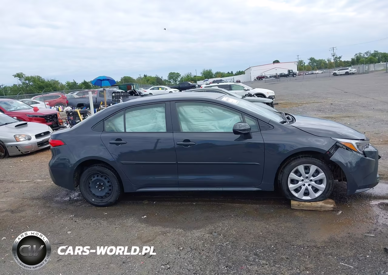 2024 Toyota Corolla Hybrid Le VIN:JTDBCMFE3R3058092 - 13