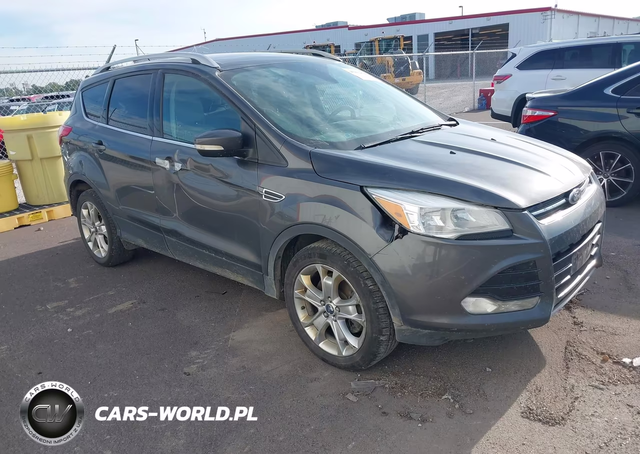 2015 Ford Escape Titanium – zdjęcie 1 z 13