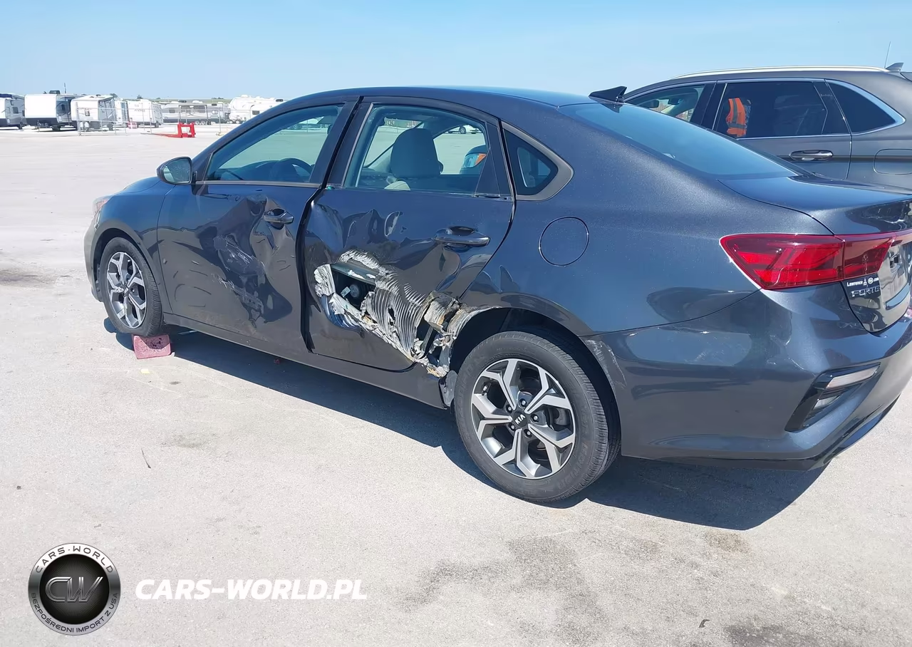 2021 Kia Forte Lxs VIN:3KPF24AD8ME407493 - 6