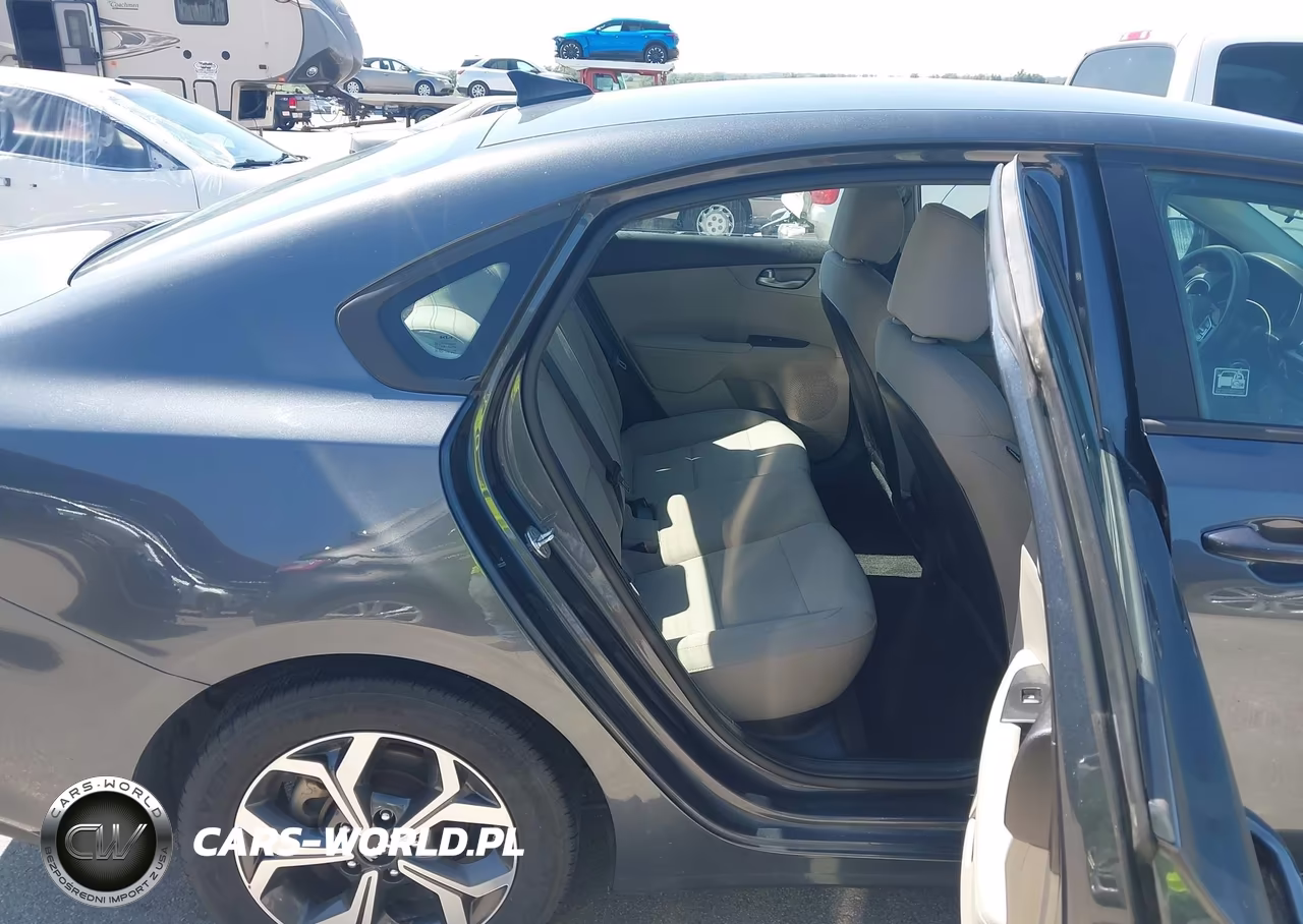 2021 Kia Forte Lxs VIN:3KPF24AD8ME407493 - 8