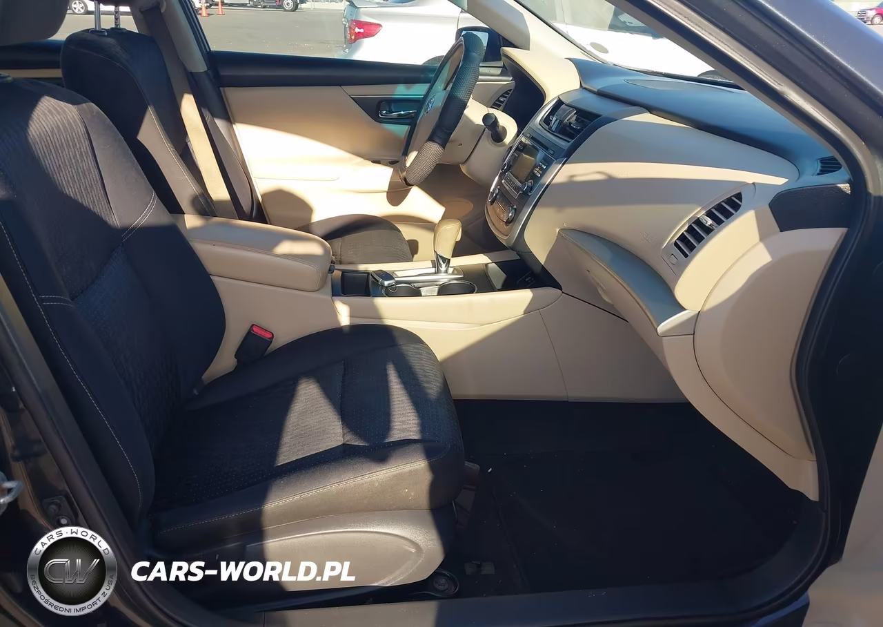 2017 Nissan Altima 2.5 S VIN:1N4AL3APXHN325655 - 5