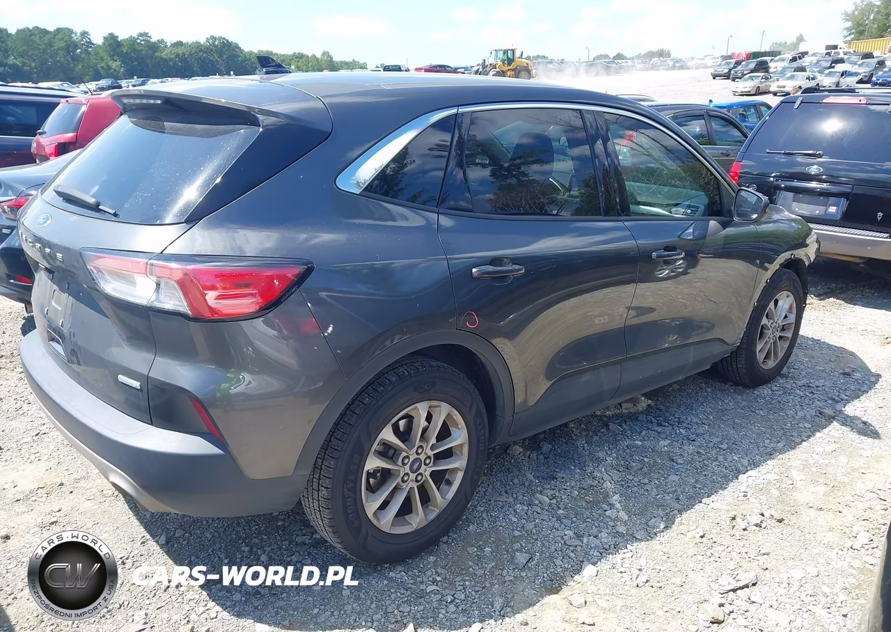 2020 Ford Escape Se VIN:1FMCU0G60LUA45766 - 4