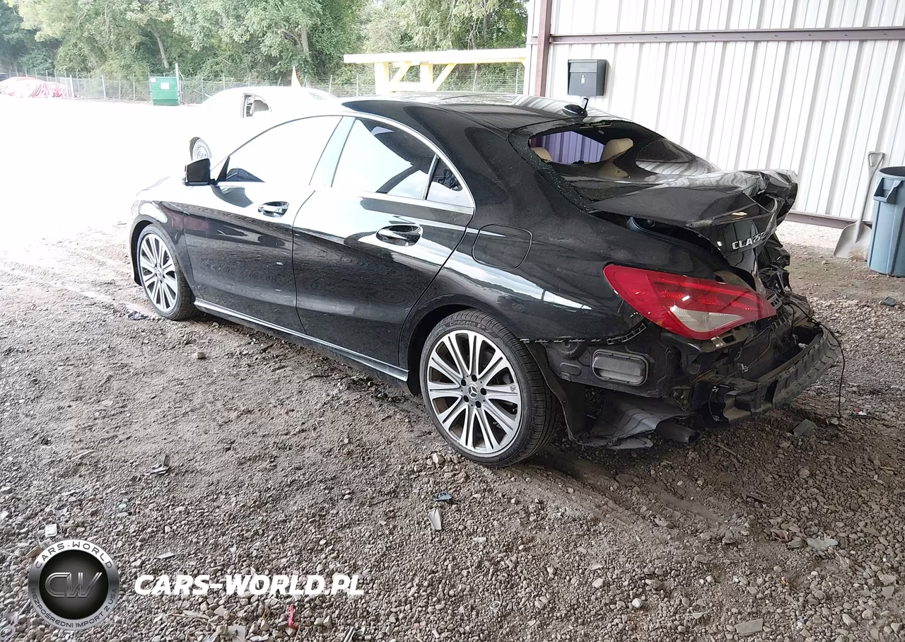 2018 Mercedes-Benz Cla 250 VIN:WDDSJ4EB5JN680558 - 3