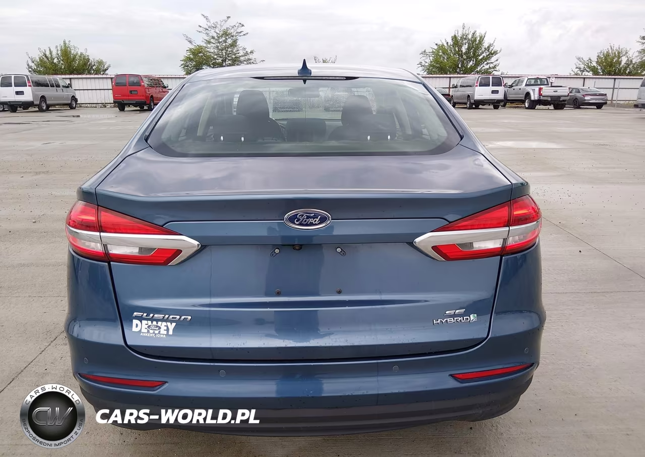 2019 Ford Fusion Hybrid Se VIN:3FA6P0LU7KR136400 - 18