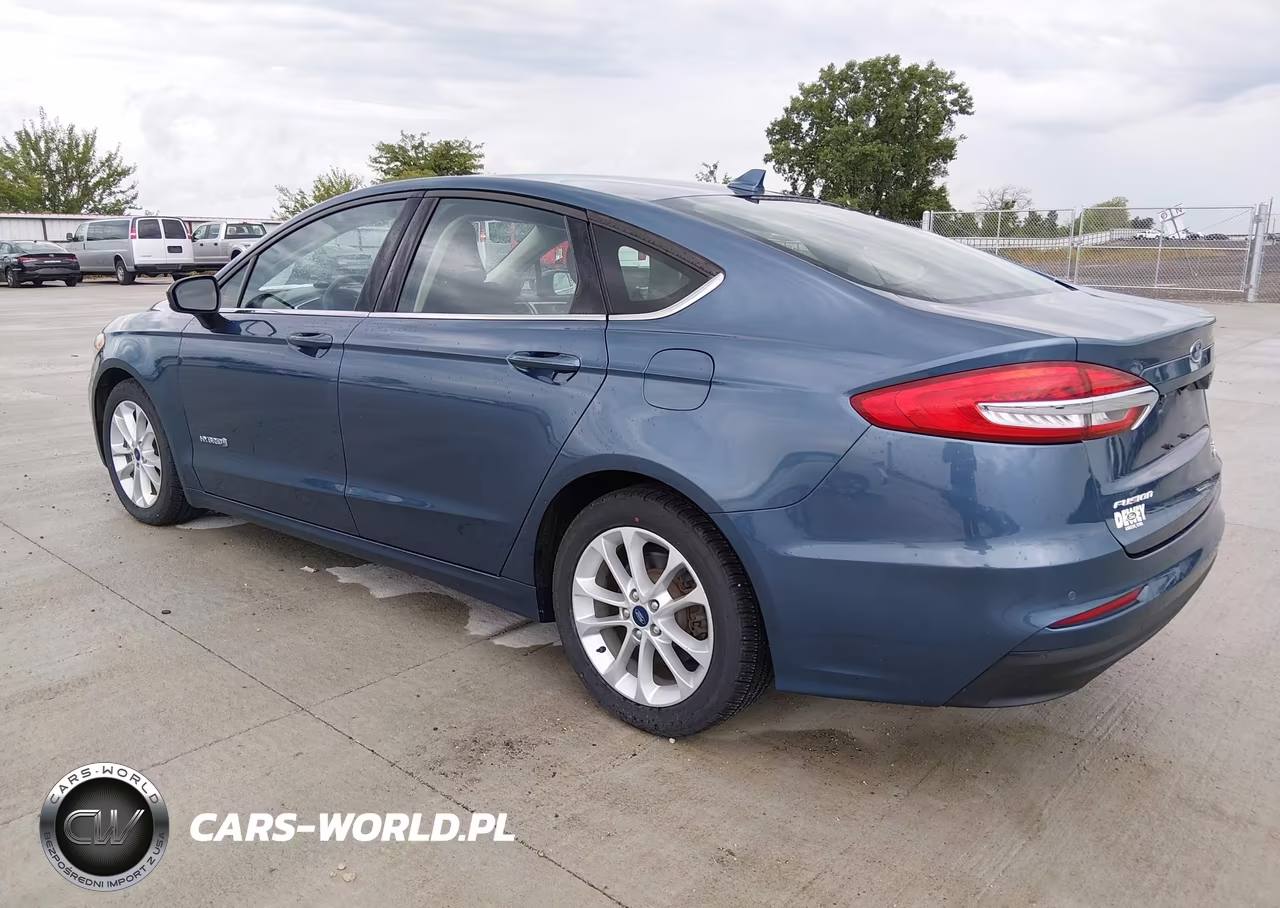 2019 Ford Fusion Hybrid Se VIN:3FA6P0LU7KR136400 - 3
