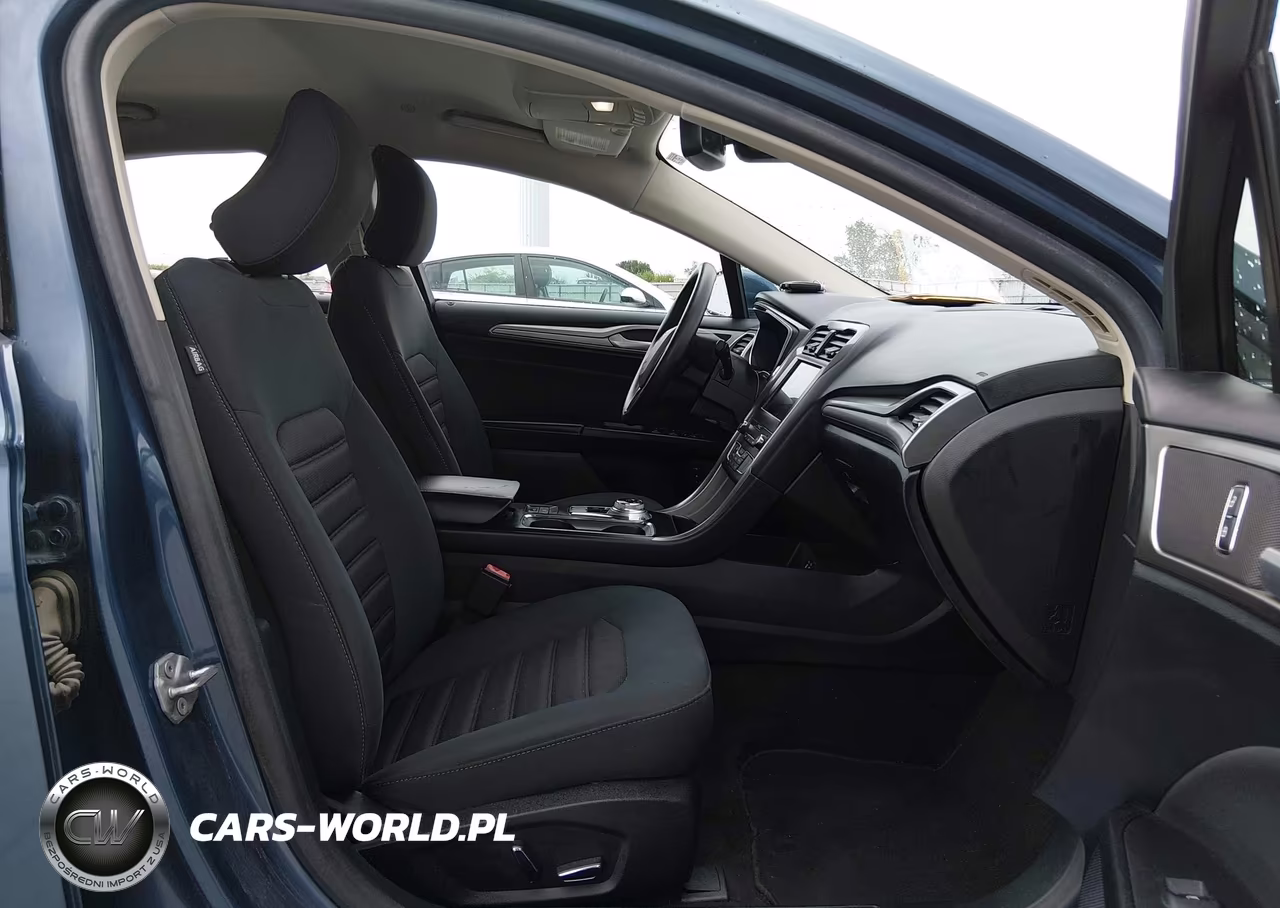 2019 Ford Fusion Hybrid Se VIN:3FA6P0LU7KR136400 - 5