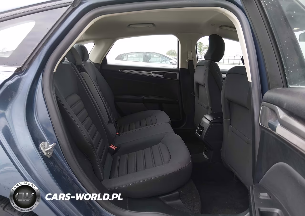 2019 Ford Fusion Hybrid Se VIN:3FA6P0LU7KR136400 - 8