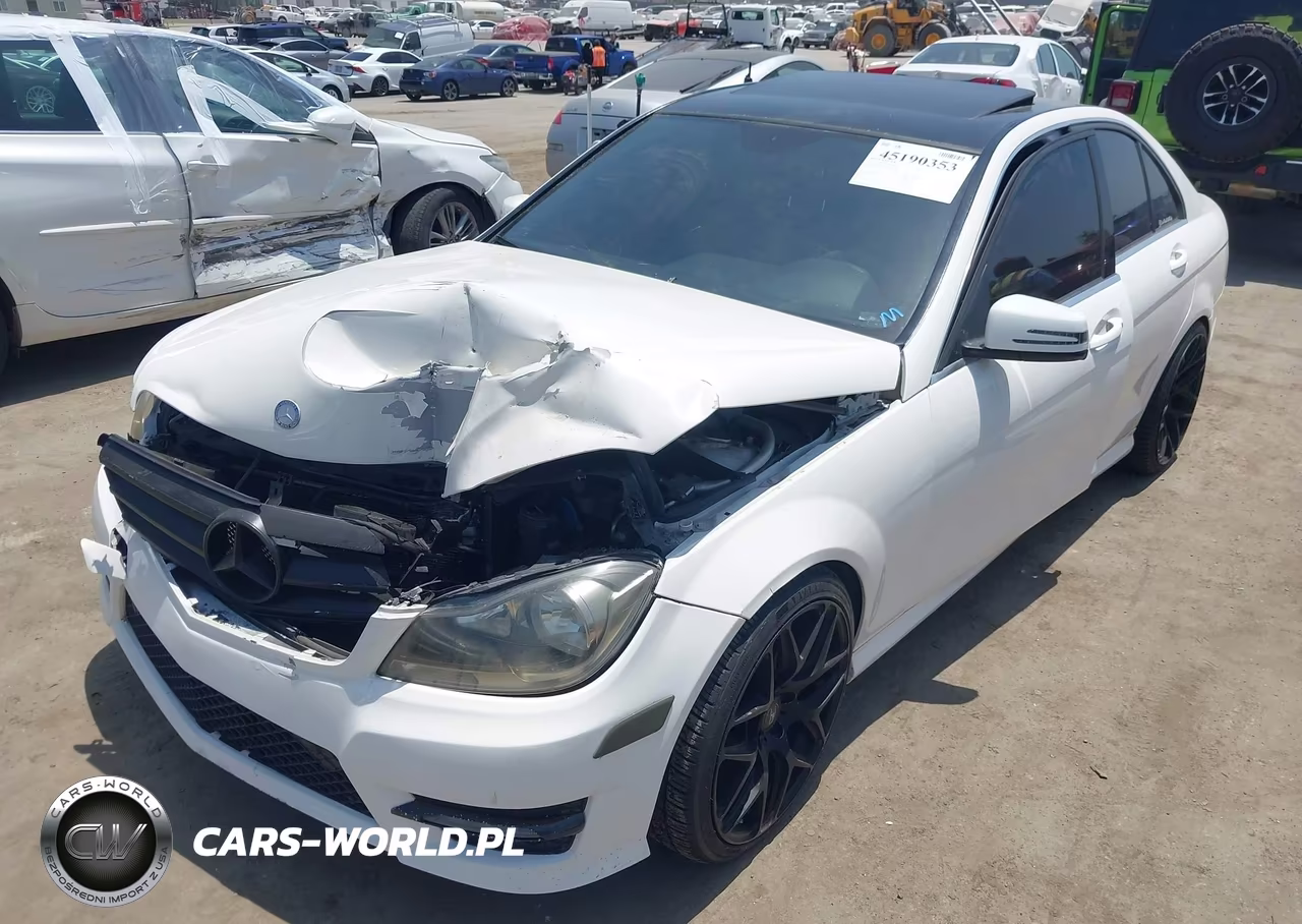 2013 Mercedes-Benz C 250 Sport VIN:WDDGF4HB6DA746310 - 2