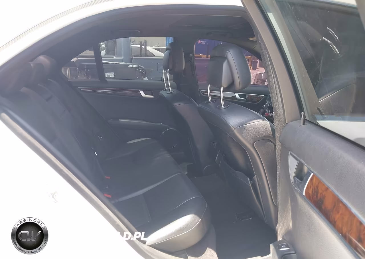 2013 Mercedes-Benz C 250 Sport VIN:WDDGF4HB6DA746310 - 8