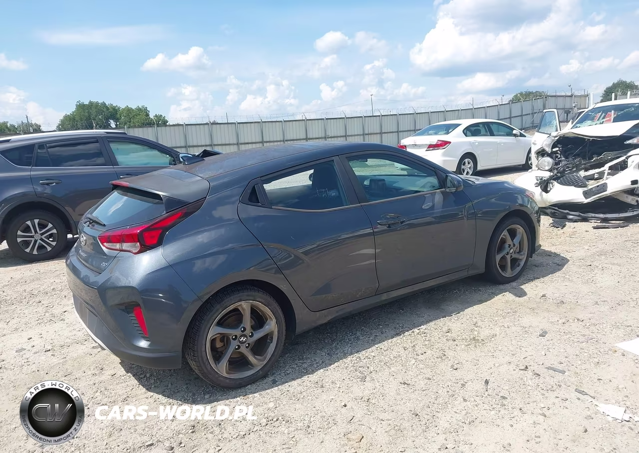 2019 Hyundai Veloster 2.0 VIN:KMHTG6AF5KU017687 - 4
