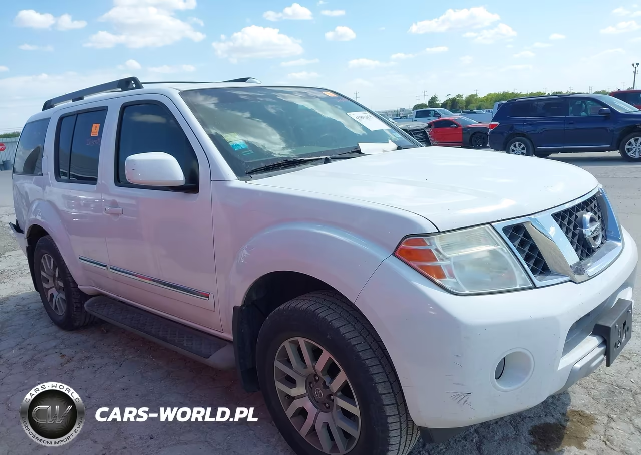 2012 Nissan Pathfinder Le