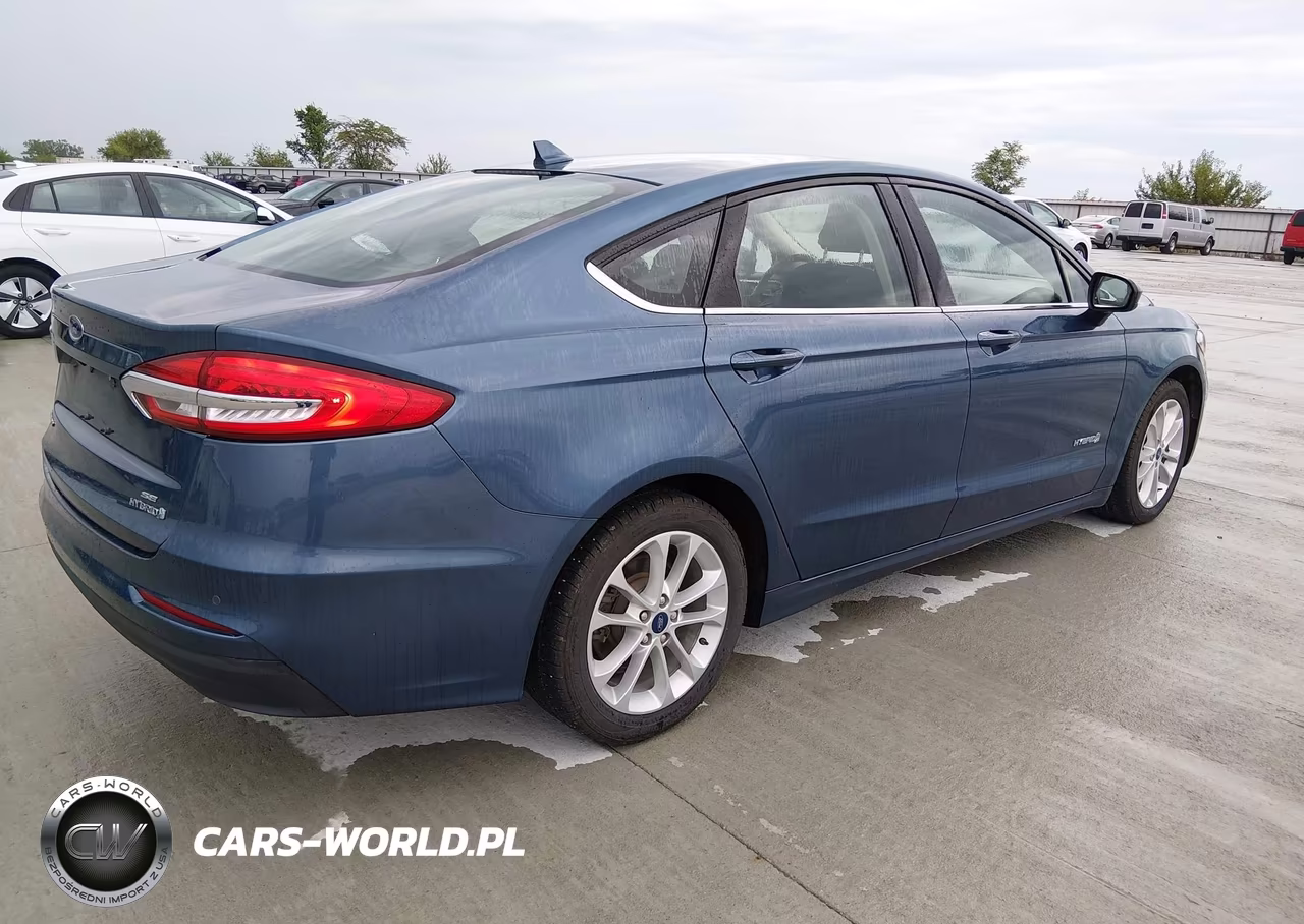 2019 Ford Fusion Hybrid Se VIN:3FA6P0LU9KR136401 - 4