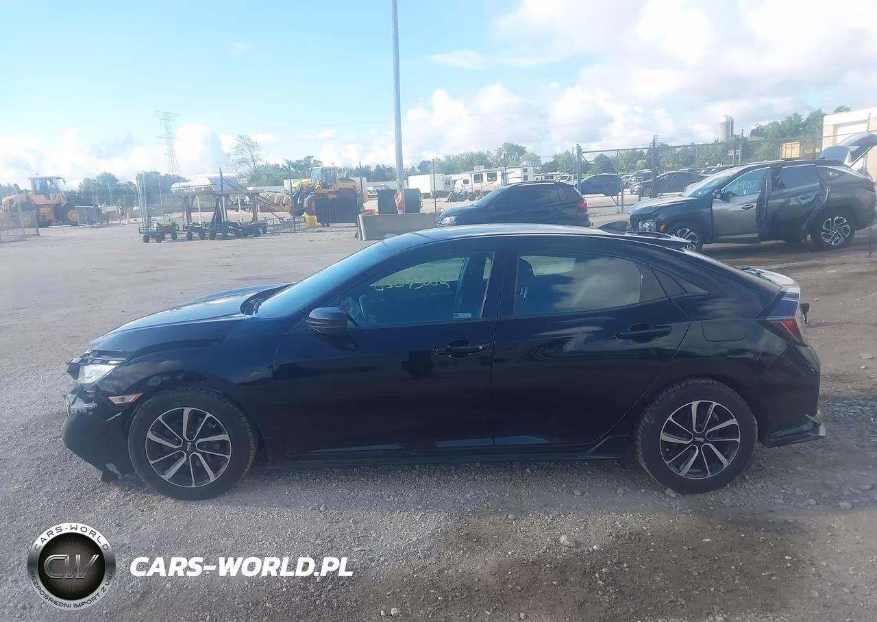 2018 Honda Civic Sport VIN:SHHFK7H43JU215104 - 14