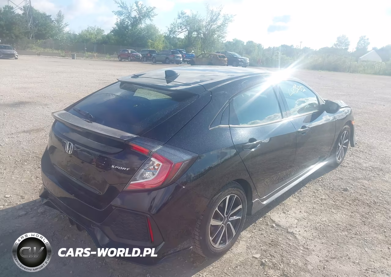 2018 Honda Civic Sport VIN:SHHFK7H43JU215104 - 4