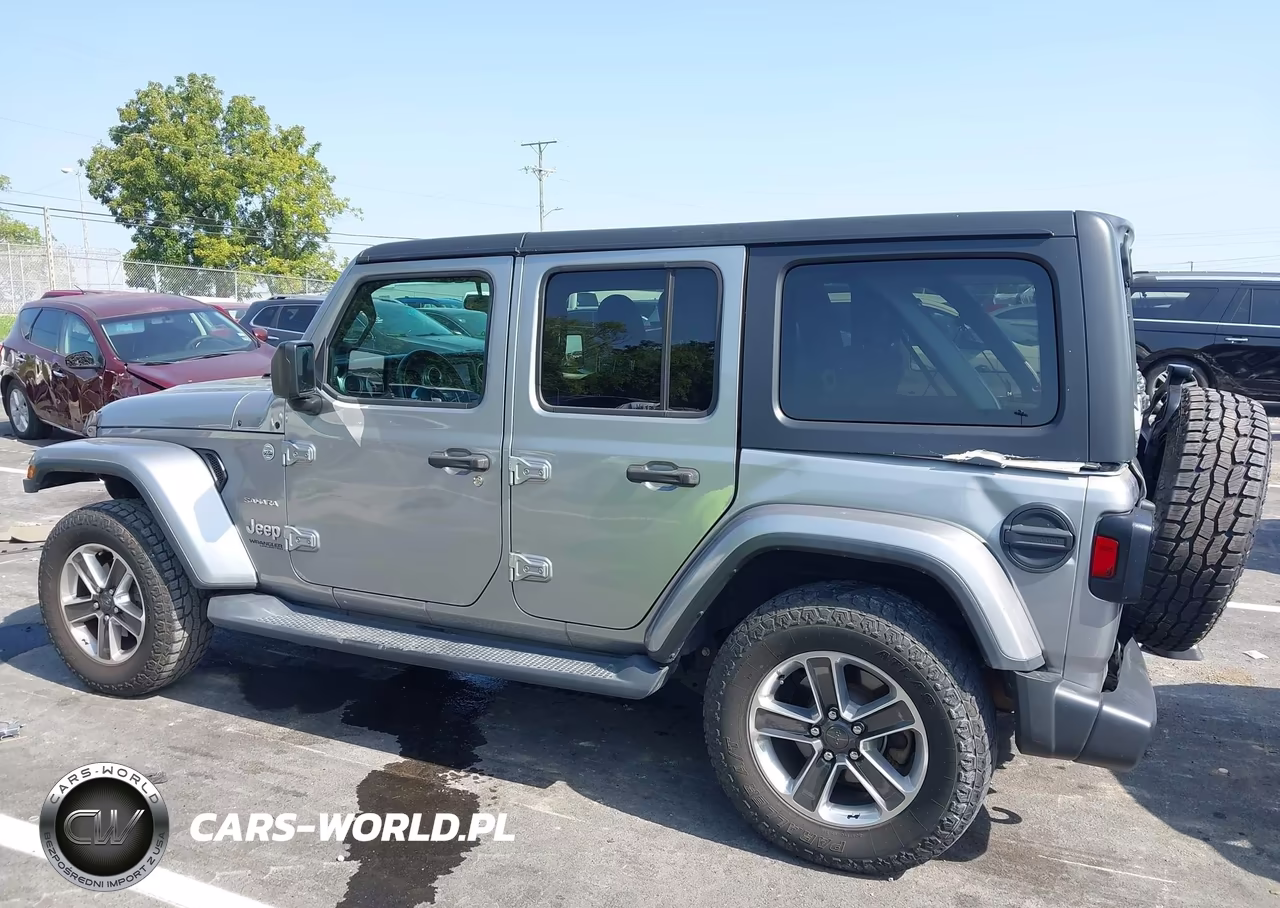 2019 Jeep Wrangler Unlimited Sahara 4X4 VIN:1C4HJXEN6KW567245 - 15