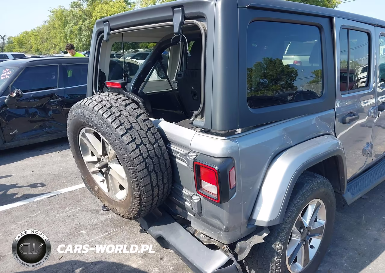 2019 Jeep Wrangler Unlimited Sahara 4X4 VIN:1C4HJXEN6KW567245 - 21