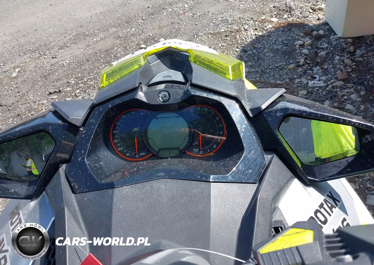 2018 Seadoo Seadoo VIN:00000YDV24432E717 - 7