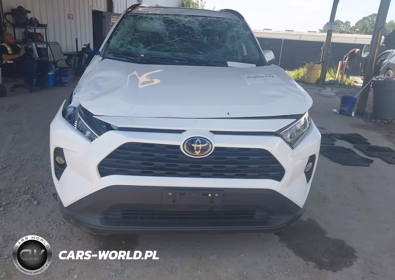 2020 Toyota Rav4 Xle Premium VIN:2T3C1RFV5LC058558 - 11