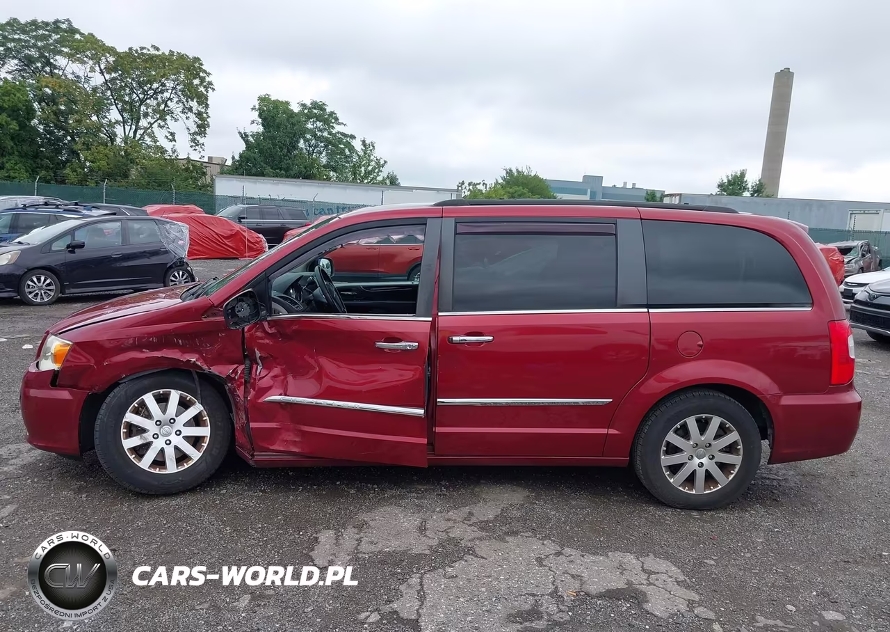 2015 Chrysler Town & Country Touring VIN:2C4RC1BG5FR539193 - 14
