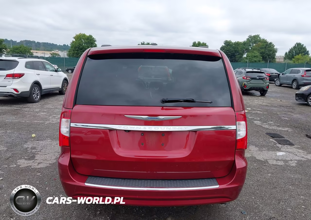 2015 Chrysler Town & Country Touring VIN:2C4RC1BG5FR539193 - 16