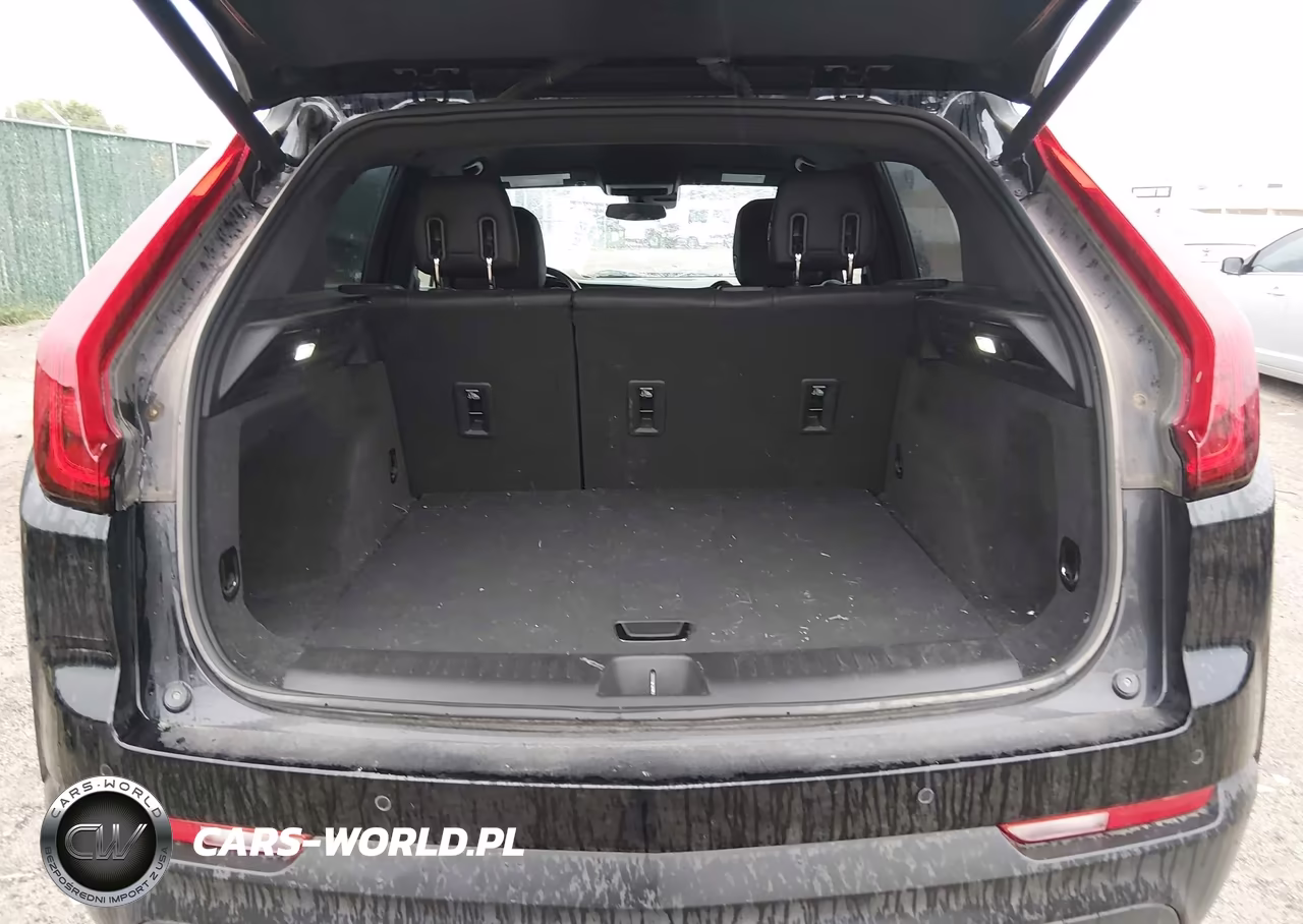 2022 Cadillac Xt4 Luxury VIN:1GYFZBR45NF125270 - 16
