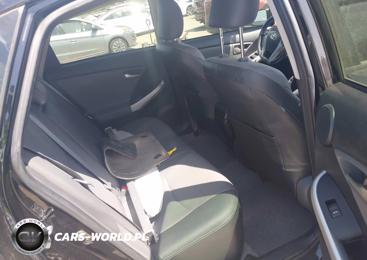2015 Toyota Prius Four VIN:JTDKN3DU0F1901574 - 8