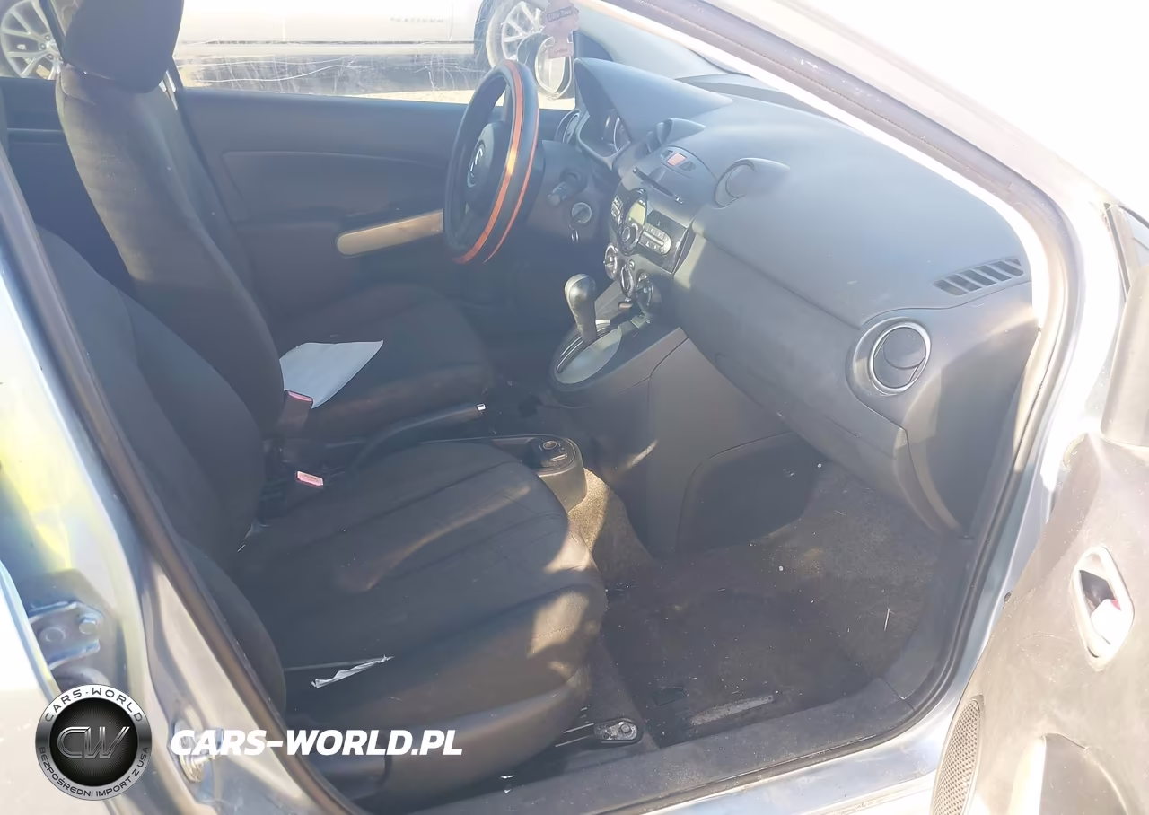 2013 Mazda Mazda2 Sport VIN:JM1DE1KY2D0166134 - 5