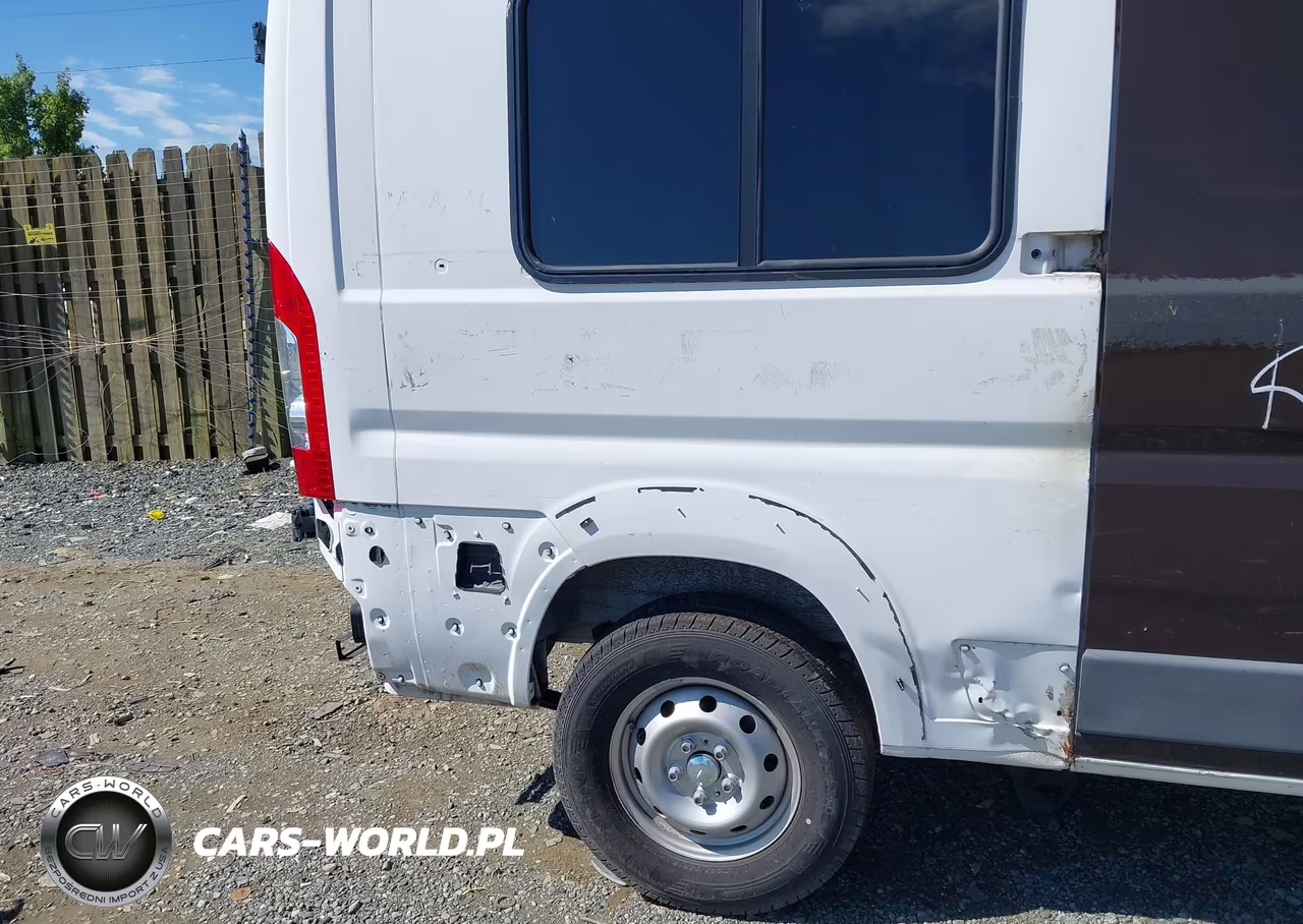 2018 Ram Promaster 2500 High Roof 136 Wb VIN:3C6TRVCG6JE130874 - 17
