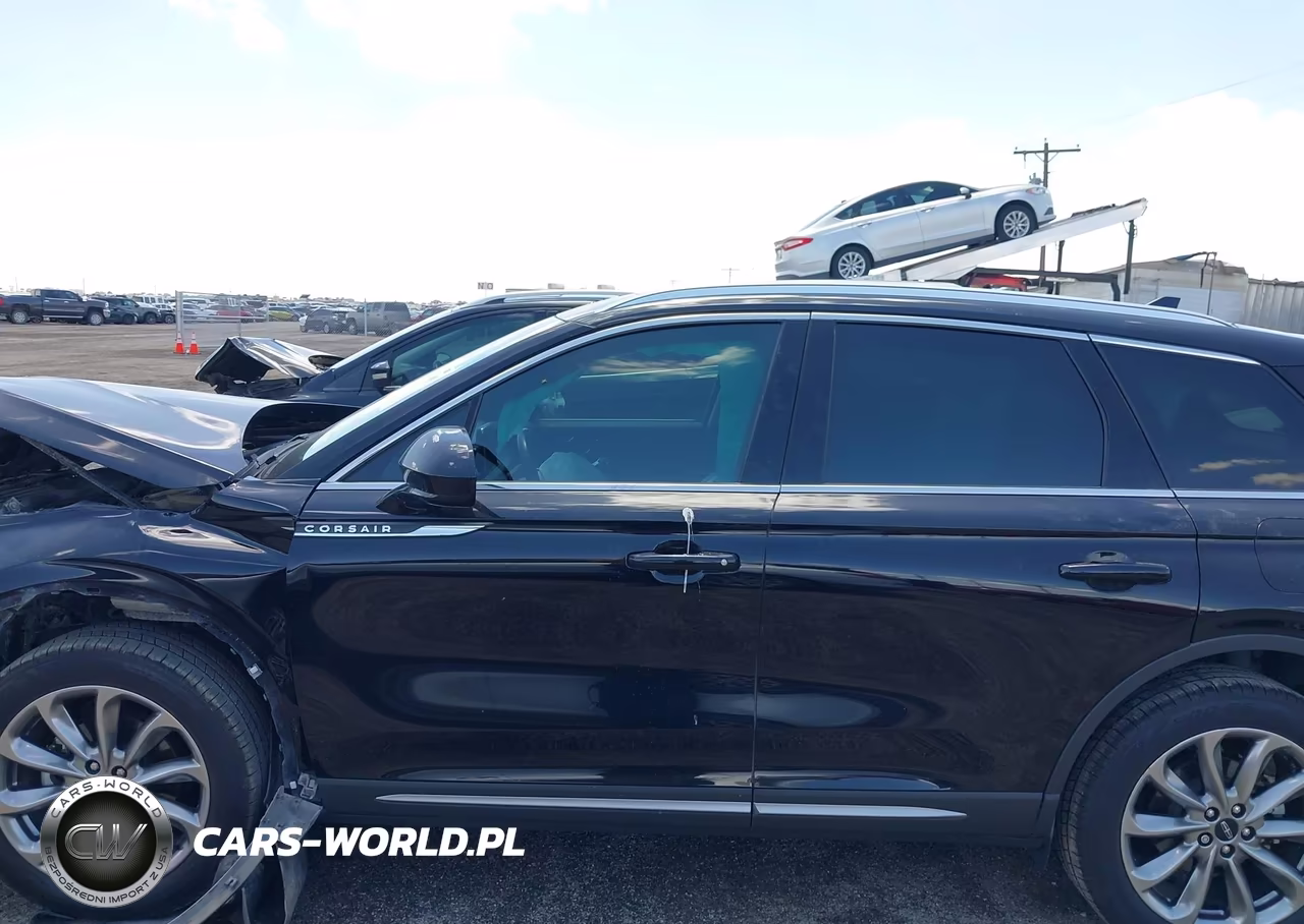 2022 Lincoln Corsair Standard VIN:5LMCJ1C97NUL29152 - 15