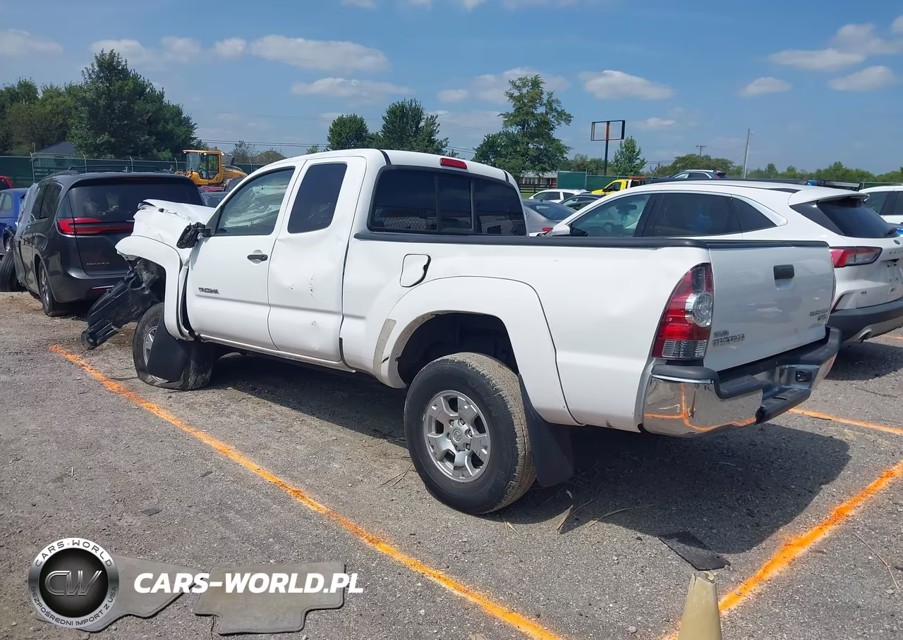 2011 Toyota Tacoma Prerunner VIN:5TFTX4GN5BX004542 - 3