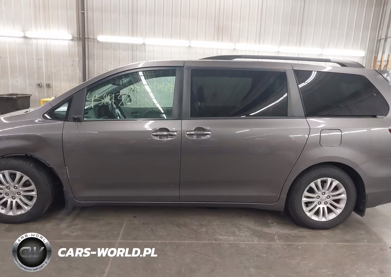2015 Toyota Sienna Xle 8 Passenger VIN:5TDYK3DC5FS545314 - 15