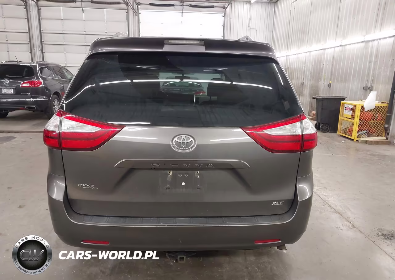 2015 Toyota Sienna Xle 8 Passenger VIN:5TDYK3DC5FS545314 - 17