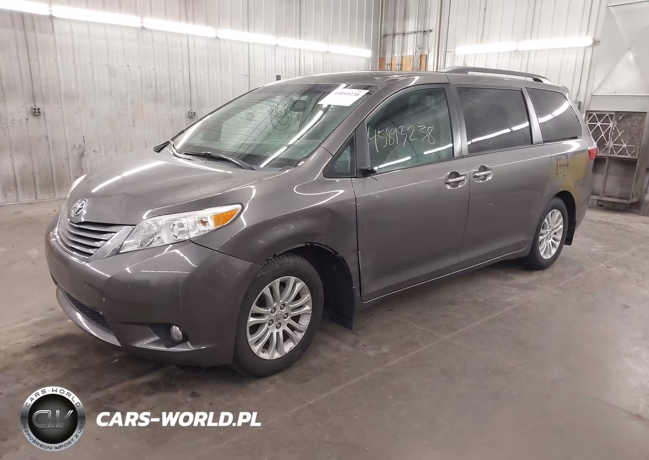 2015 Toyota Sienna Xle 8 Passenger VIN:5TDYK3DC5FS545314 - 2