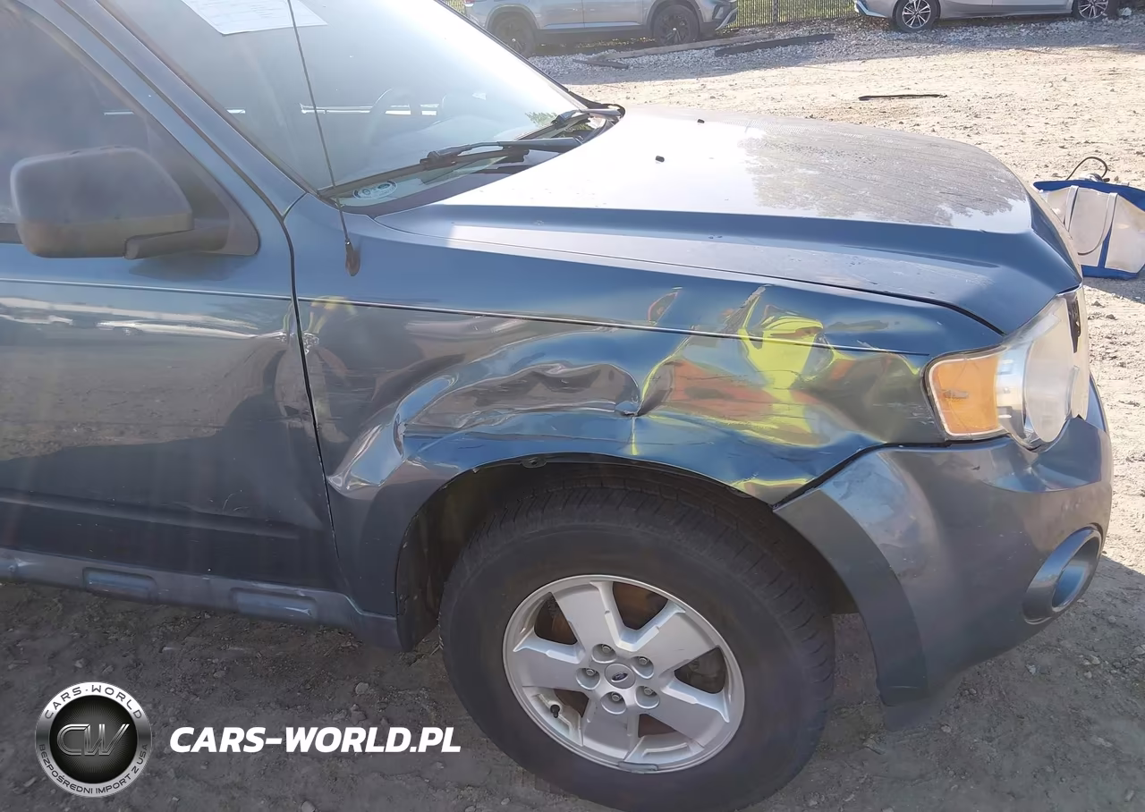2011 Ford Escape Xls VIN:1FMCU9C75BKB51501 - 6