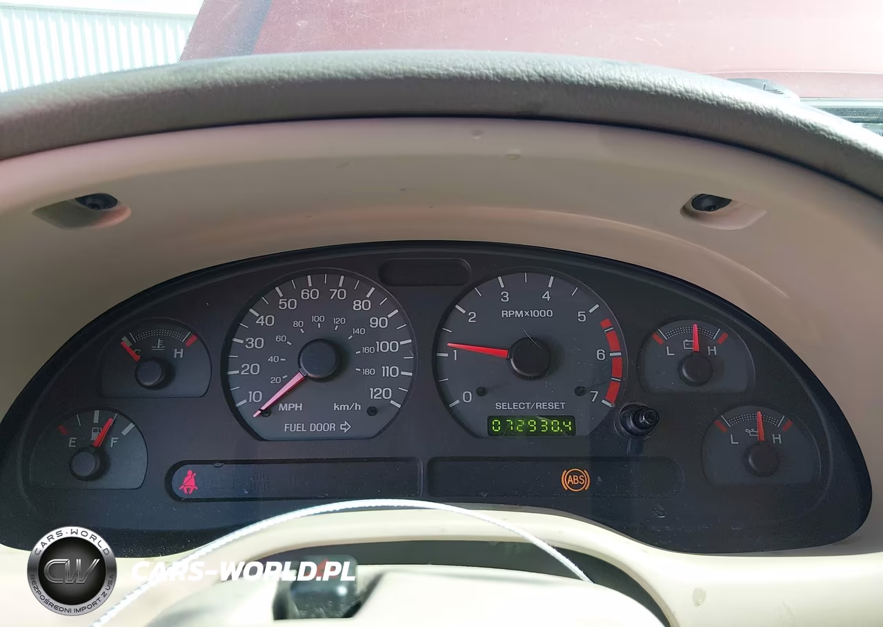 2002 Ford Mustang Deluxe-Premium VIN:1FAFP44482F229333 - 7