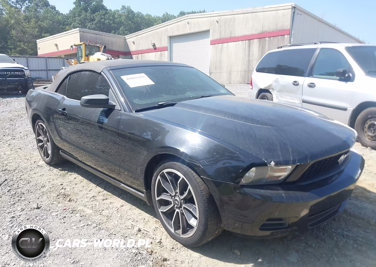 2010 Ford Mustang V6-V6 Premium – zdjęcie 1 z 11