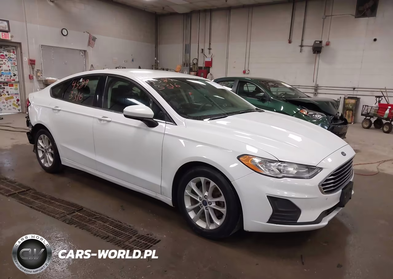2020 Ford Fusion Se