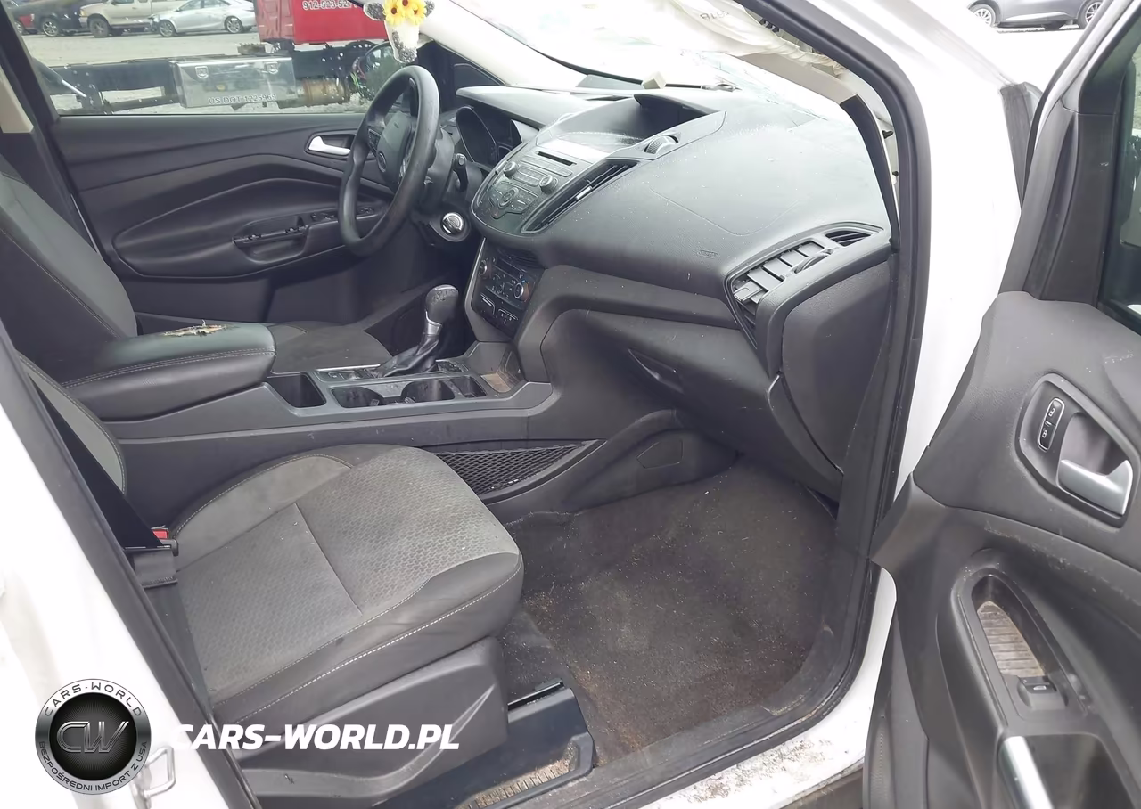2017 Ford Escape Se VIN:1FMCU0G91HUB67974 - 5