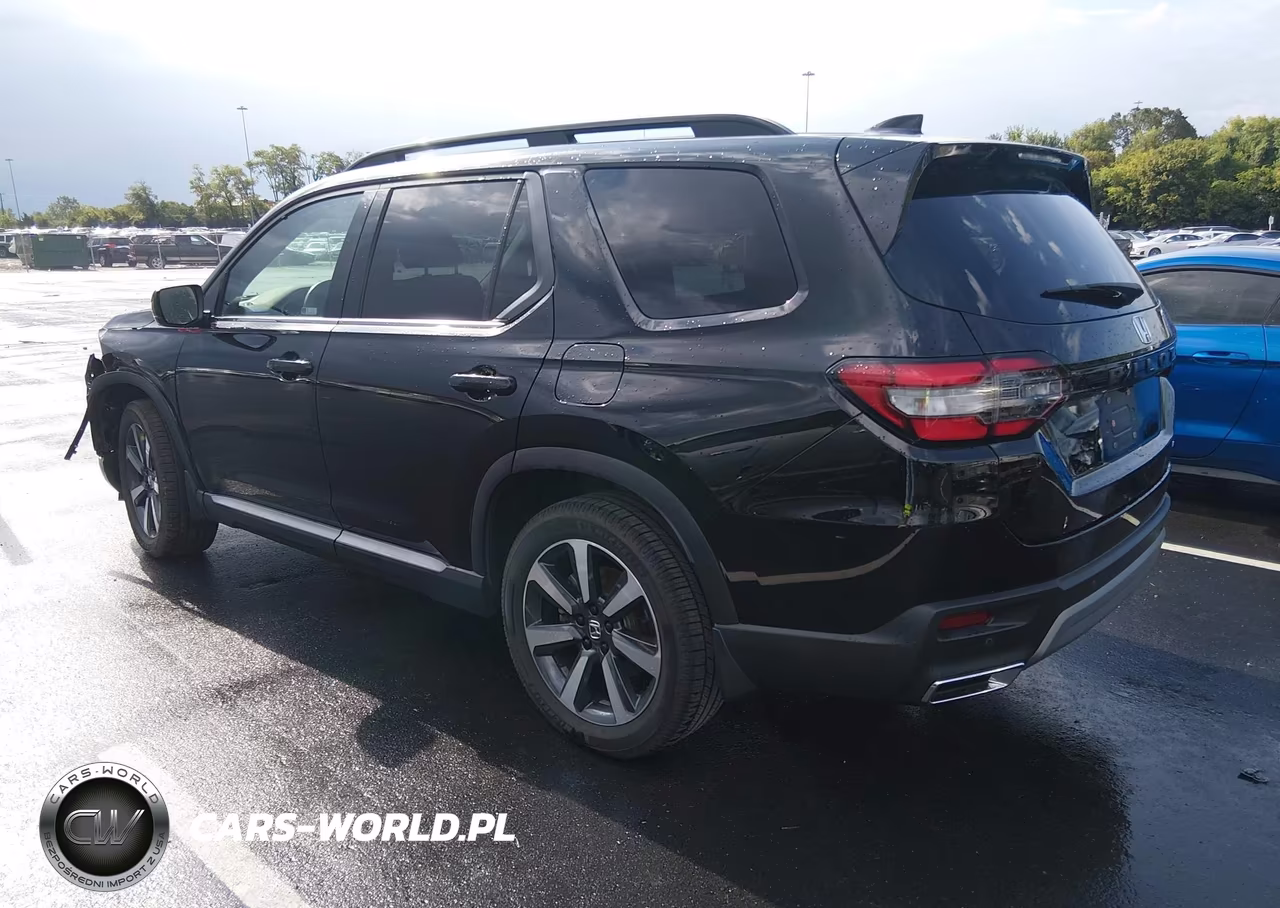 2024 Honda Pilot Touring VIN:5FNYG2H74RB001677 - 3