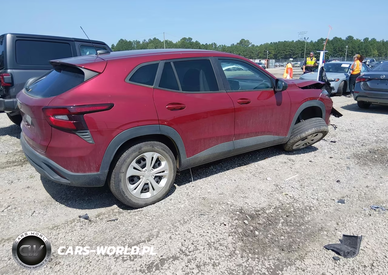 2025 Chevrolet Trax Fwd Ls VIN:KL77LFEP1SC144296 - 4