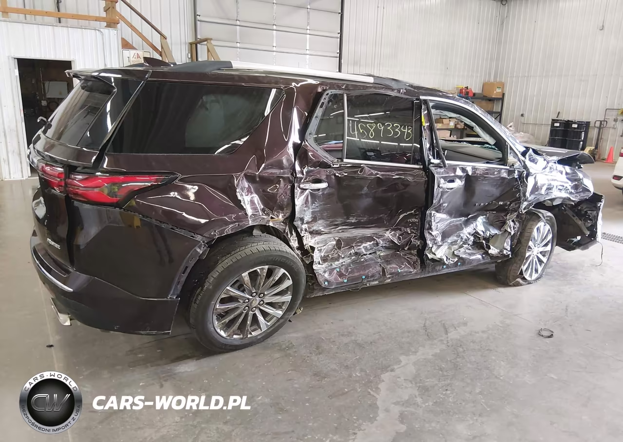 2022 Chevrolet Traverse Awd Premier VIN:1GNEVKKW5NJ127775 - 4