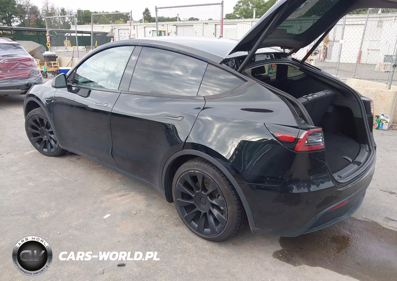 2023 Tesla Model Y Awd-Long Range Dual Motor All-Wheel Drive VIN:7SAYGAEE7PF857648 - 3