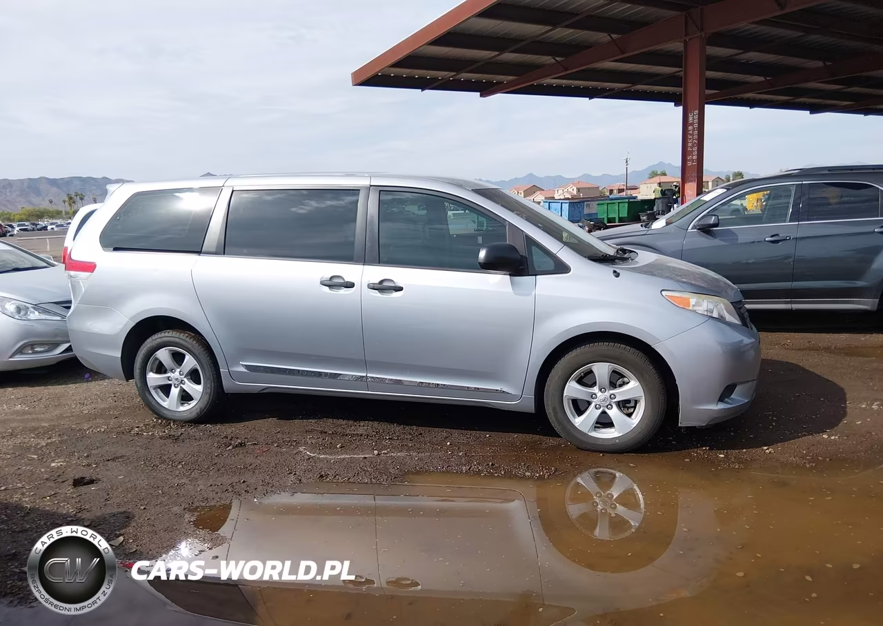2012 Toyota Sienna Base V6 7 Passenger VIN:5TDZK3DCXCS227172 - 13