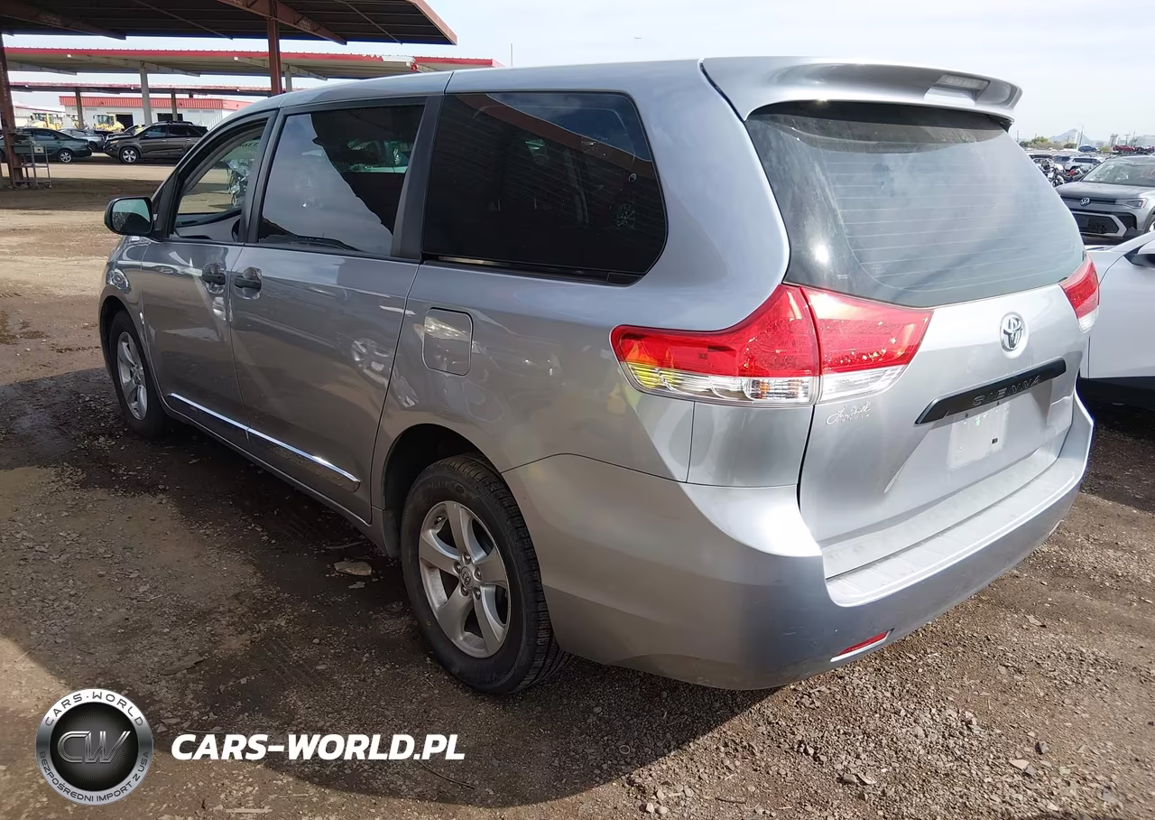 2012 Toyota Sienna Base V6 7 Passenger VIN:5TDZK3DCXCS227172 - 3