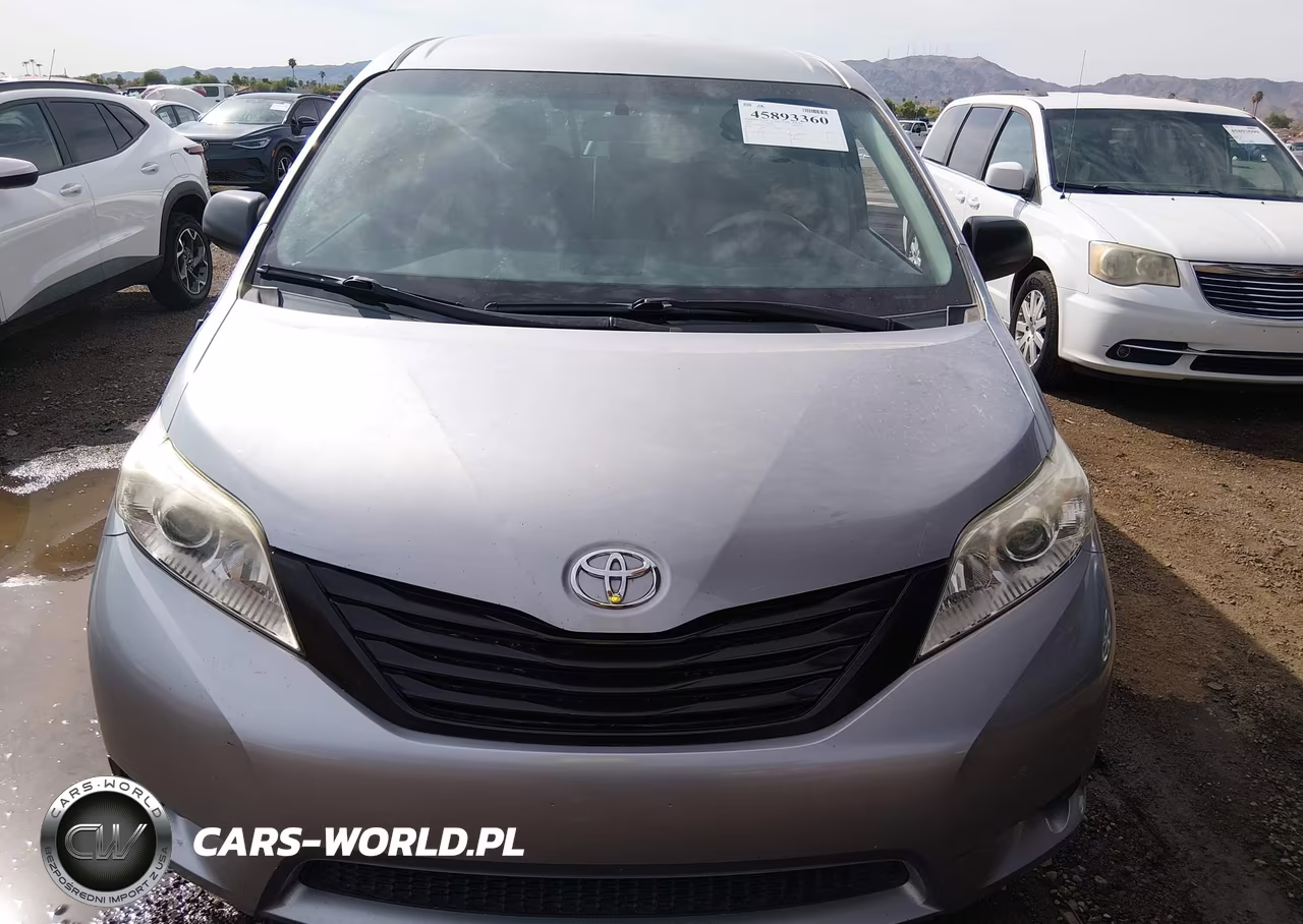 2012 Toyota Sienna Base V6 7 Passenger VIN:5TDZK3DCXCS227172 - 6