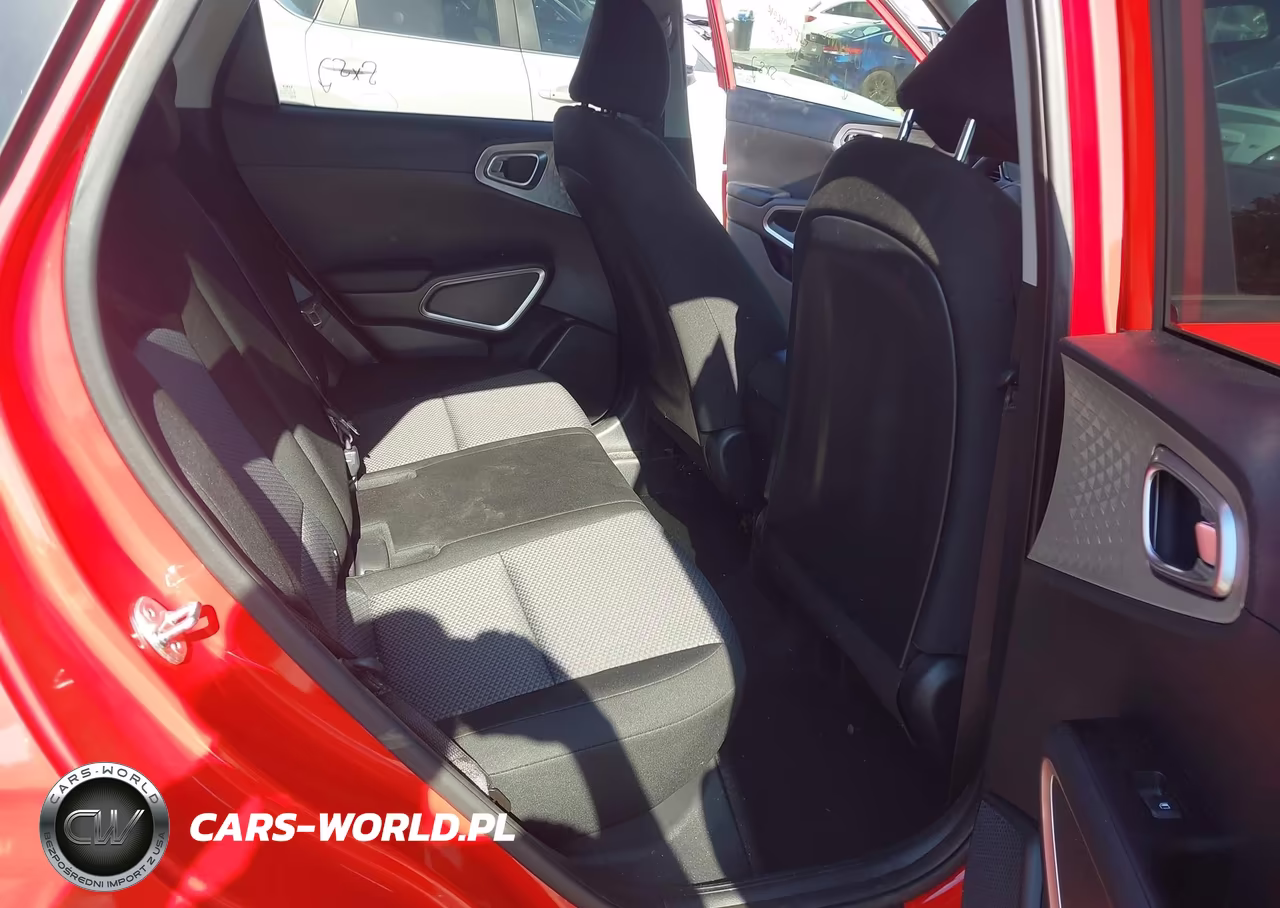 2024 Kia Soul S VIN:KNDJ23AU7R7230656 - 8
