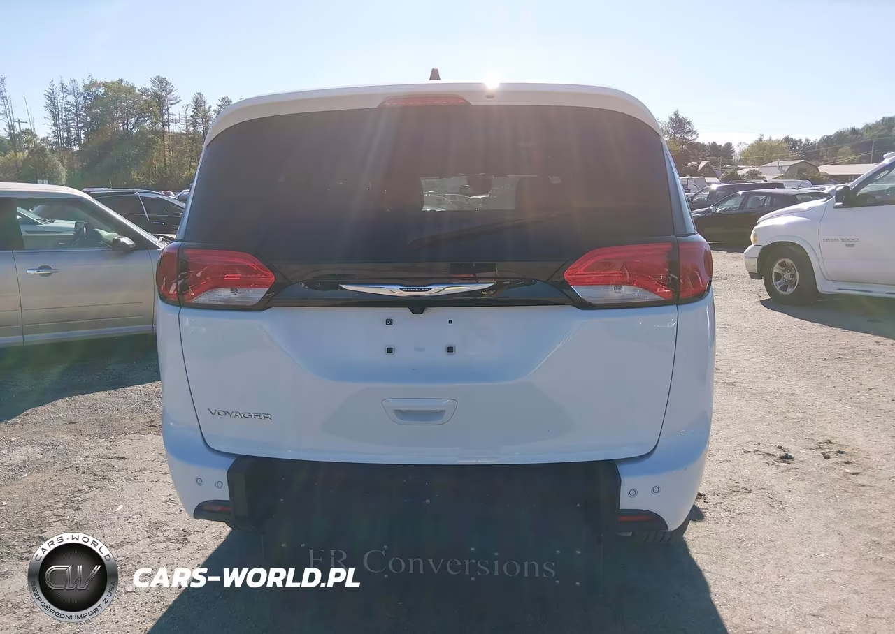 2025 Chrysler Voyager Lx VIN:2C4RC1CG9SR533311 - 16