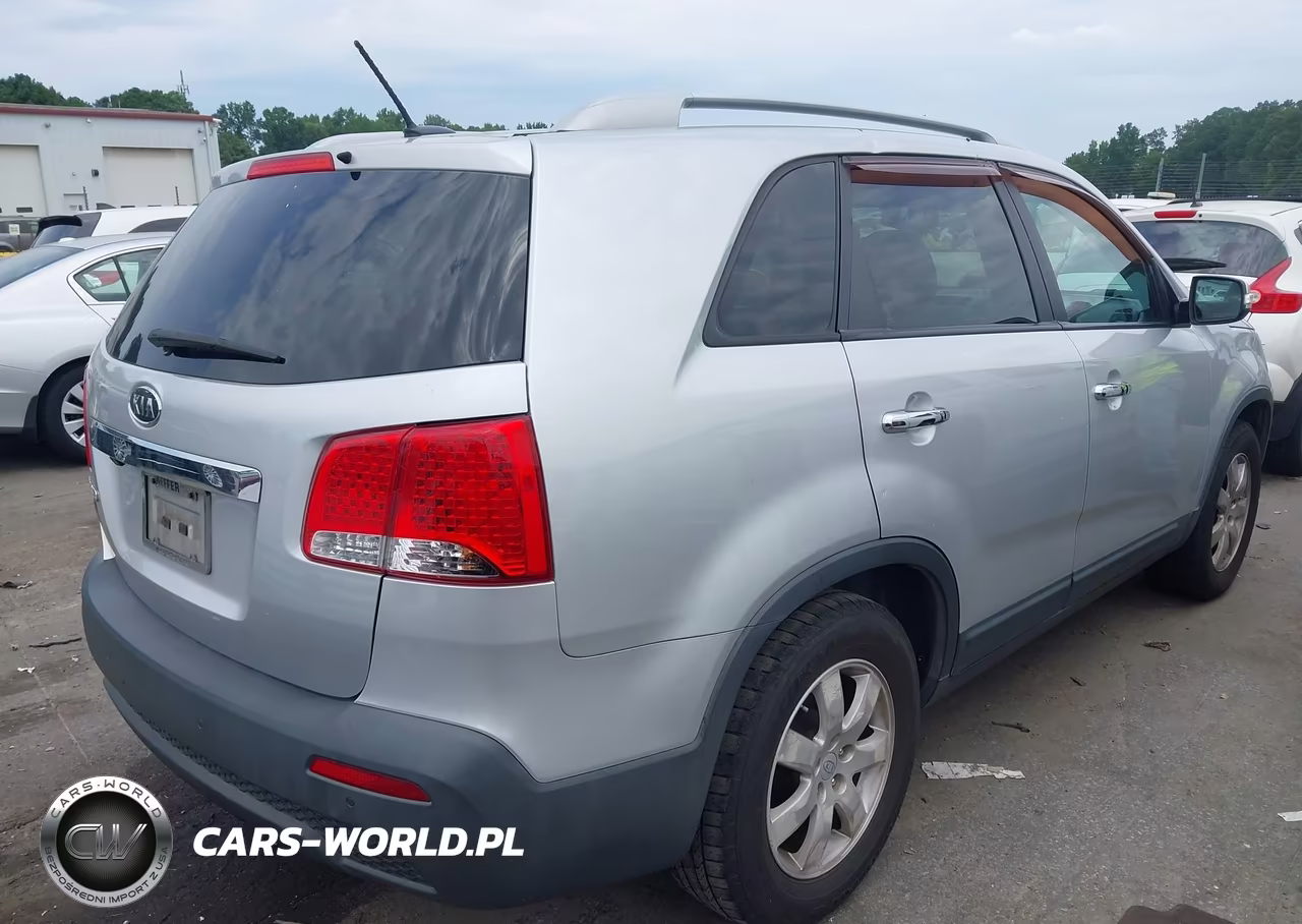 2012 Kia Sorento Lx VIN:5XYKT4A66CG189892 - 4