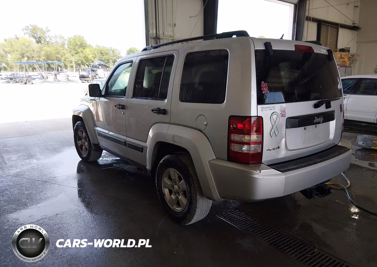 2010 Jeep Liberty Sport VIN:1J4PN2GK9AW180784 - 3